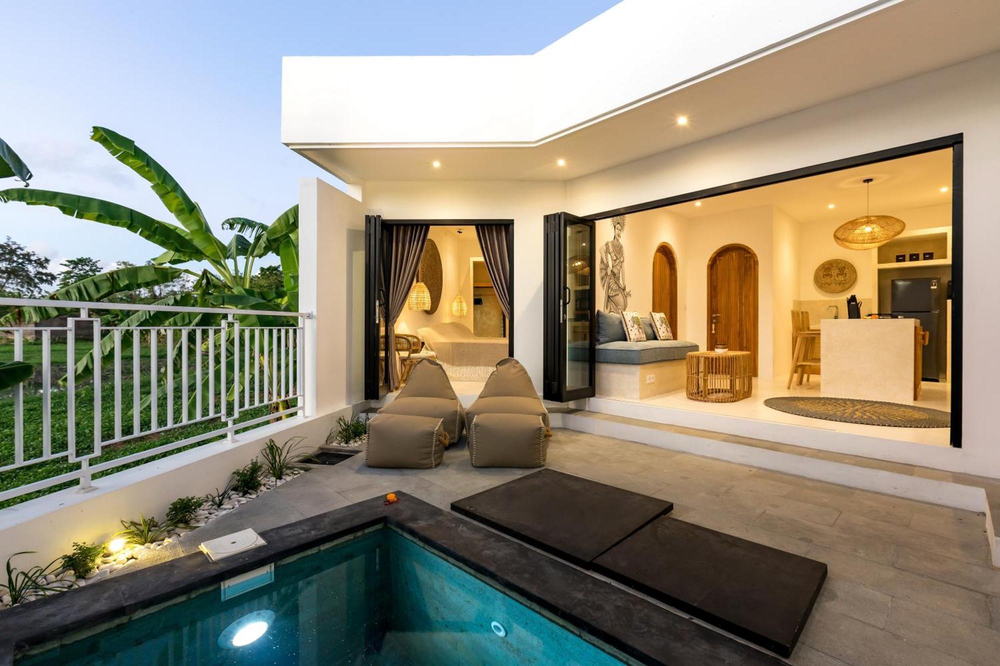 Lyalya & Theo Villa Seminyak (Bali)